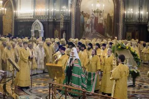  Представители монашества поздравили Патриарха Кирилла с девятилетием интронизации