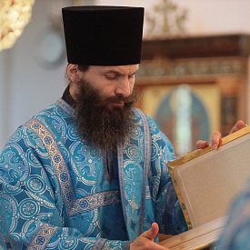 Епископ Можайский Леонид совершил Божественную литургию в Казанском соборе