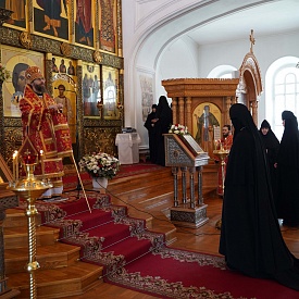 Епископ Можайский Леонид возглавил Божественную литургию