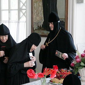 День возведения в сан игумении настоятельницы матушки Сергии
